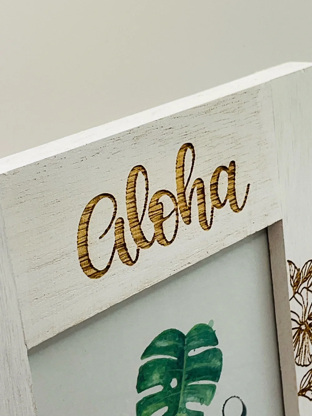 NEW Aloha Hawaiian Tropical White Floral Hibiscus Etched Wood Picture Frame